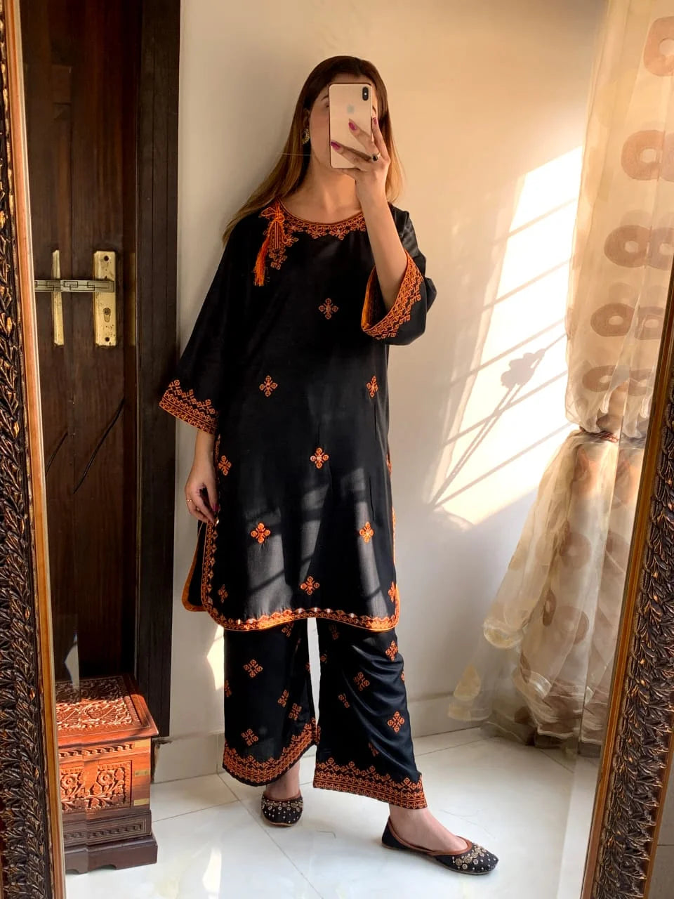 Black Elegance – Khaddar 2 Piece Set